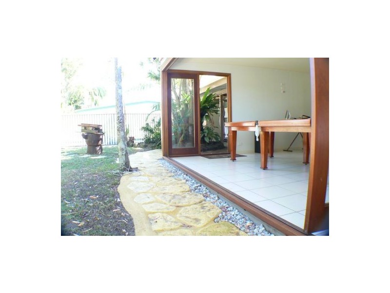 5 Pandanus Street, Mudjimba QLD 4564