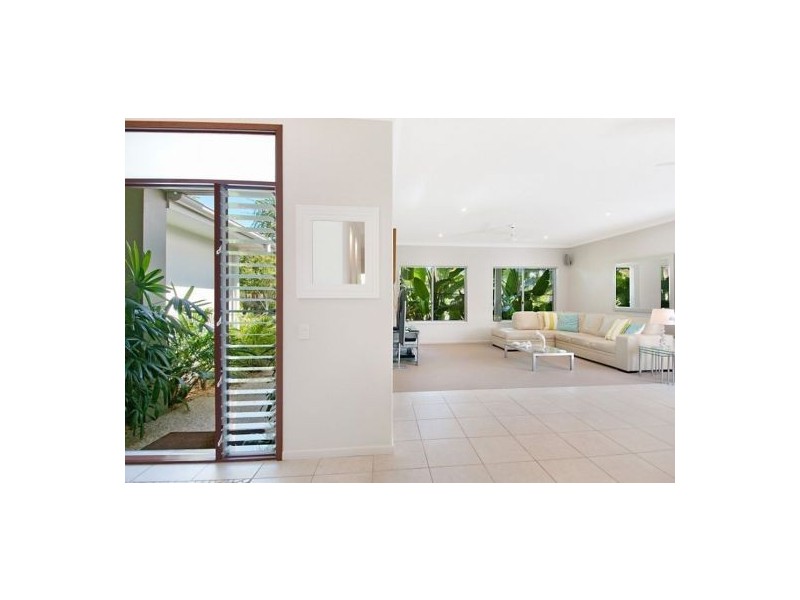 12 Parsons Bank, Twin Waters QLD 4564