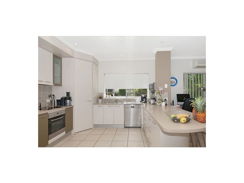 12 Parsons Bank, Twin Waters QLD 4564