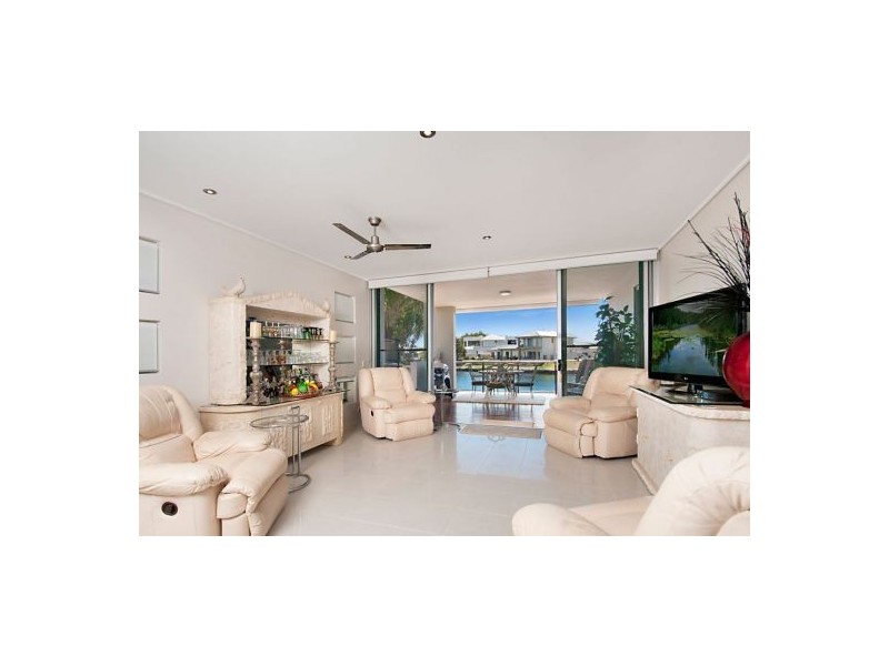 13/20 Anchorage Cct, Twin Waters QLD 4564