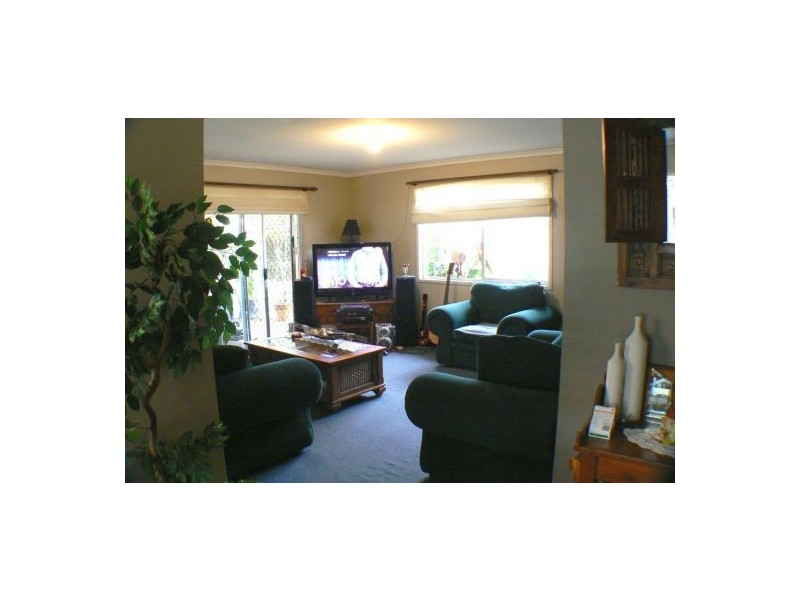 16 Karome Street, Pacific Paradise QLD 4564