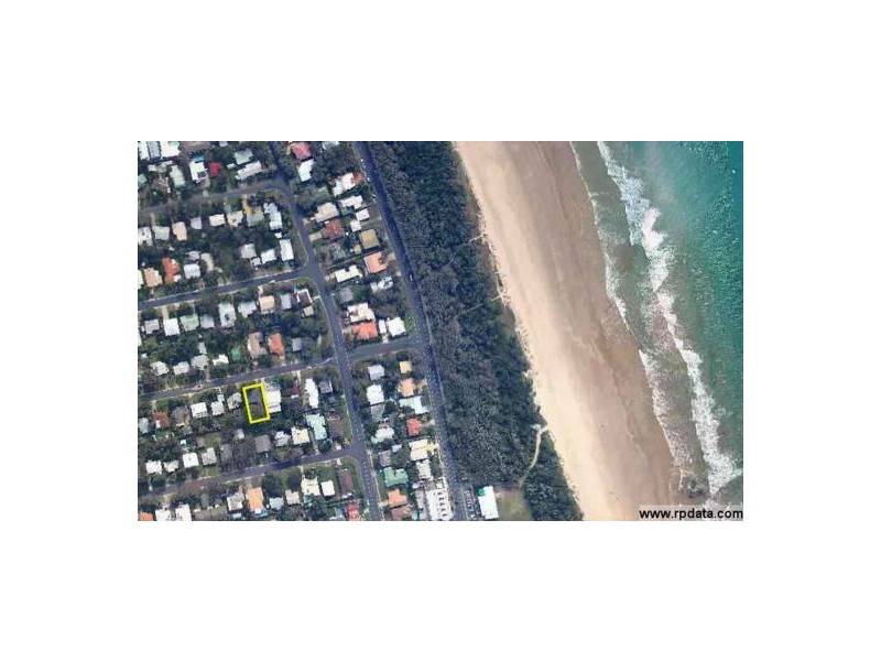13 Currawong Street, Mudjimba QLD 4564