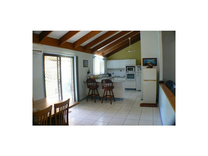 9 Ibis St, Kuluin QLD 4558