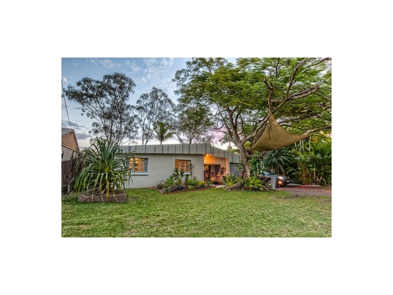 37 Nungo St, Pacific Paradise QLD 4564