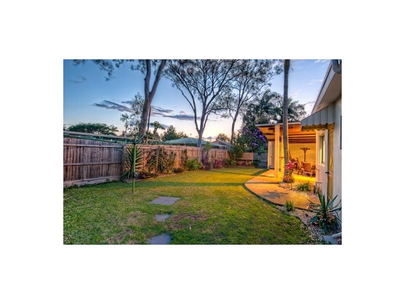 37 Nungo St, Pacific Paradise QLD 4564