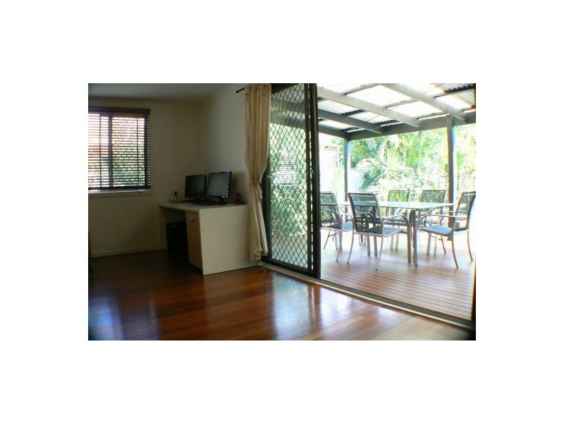 12  Conebush St, Mudjimba QLD 4564