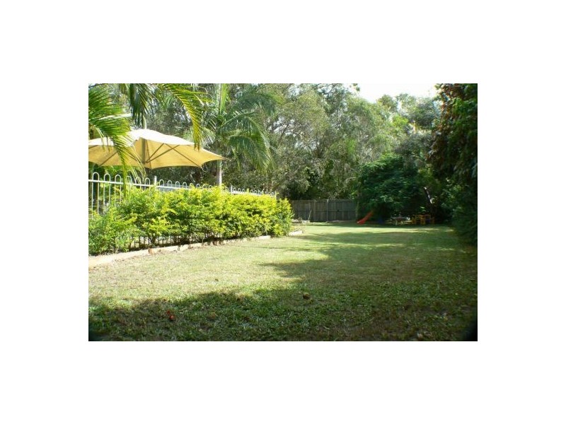 12  Conebush St, Mudjimba QLD 4564