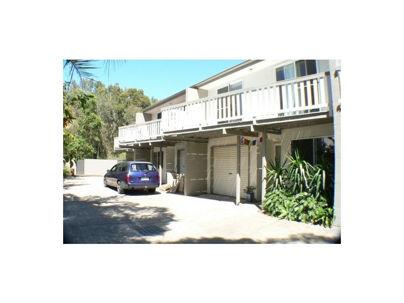 2/103 Mudjimba Beach Road, Mudjimba QLD 4564
