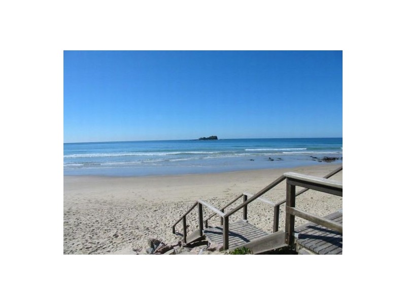 2/103 Mudjimba Beach Road, Mudjimba QLD 4564