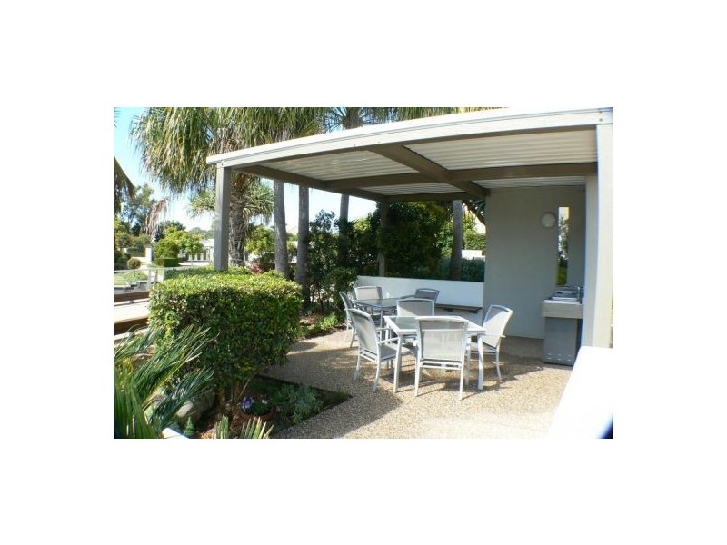 16/20 Anchorage Cct, Twin Waters QLD 4564