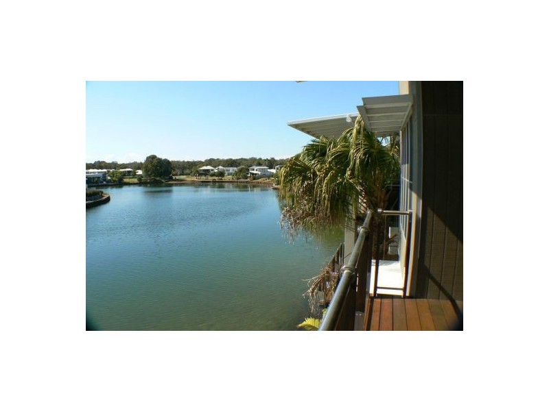 16/20 Anchorage Cct, Twin Waters QLD 4564