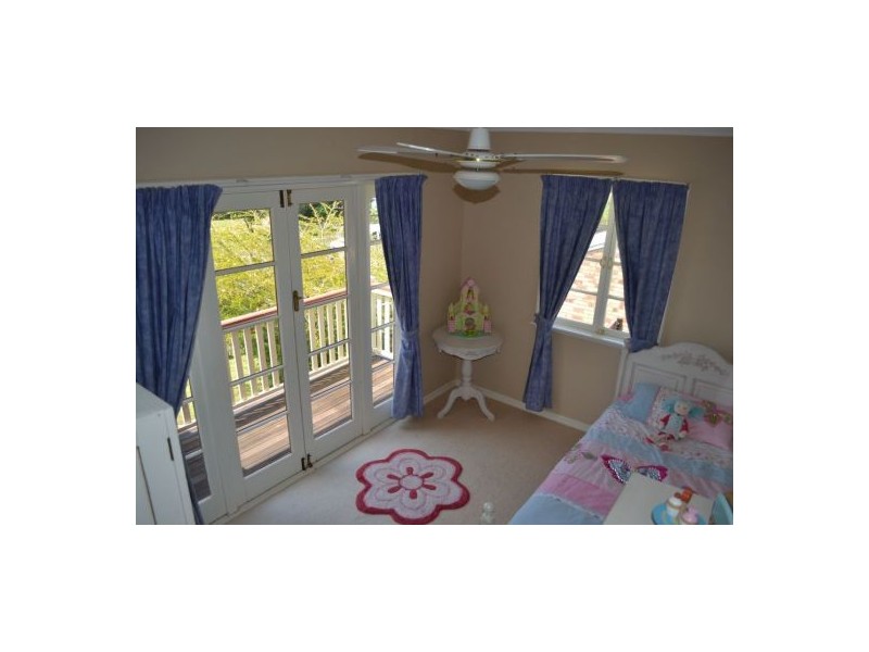 31 Namba Street, Pacific Paradise QLD 4564