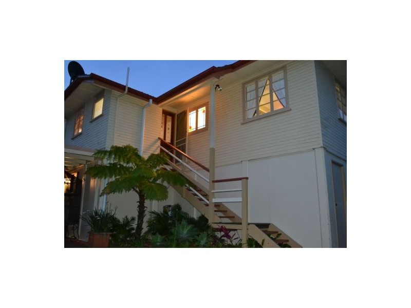 31 Namba Street, Pacific Paradise QLD 4564