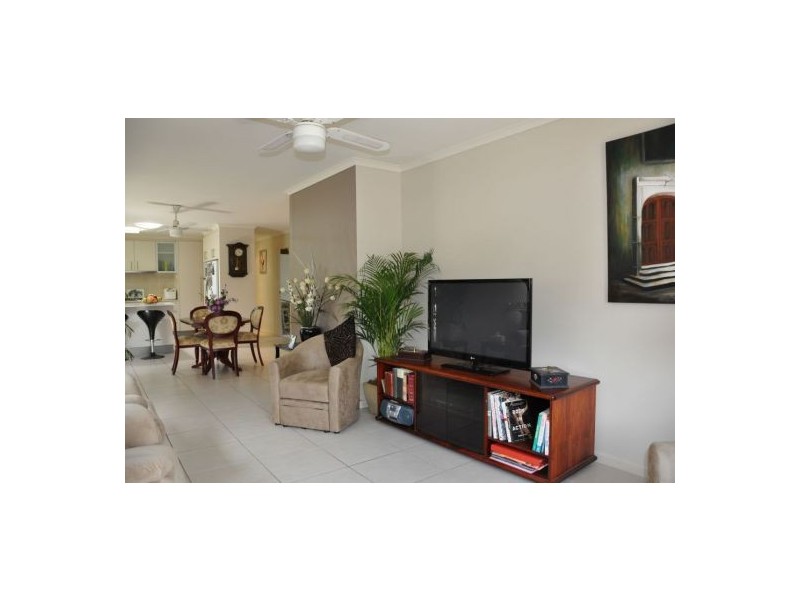 14. Kandoo Street, Pacific Paradise QLD 4564