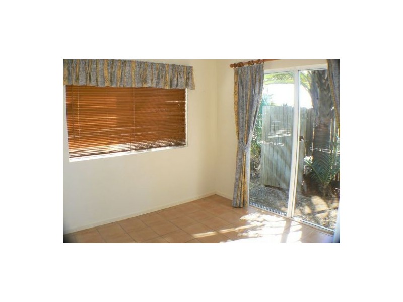 1/1 Moomba Street, Pacific Paradise QLD 4564