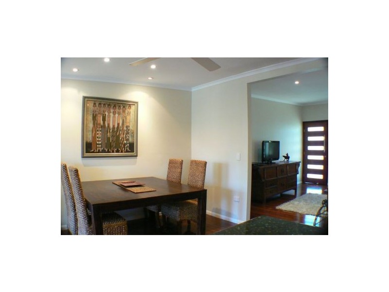 32 Yango Street, Pacific Paradise QLD 4564