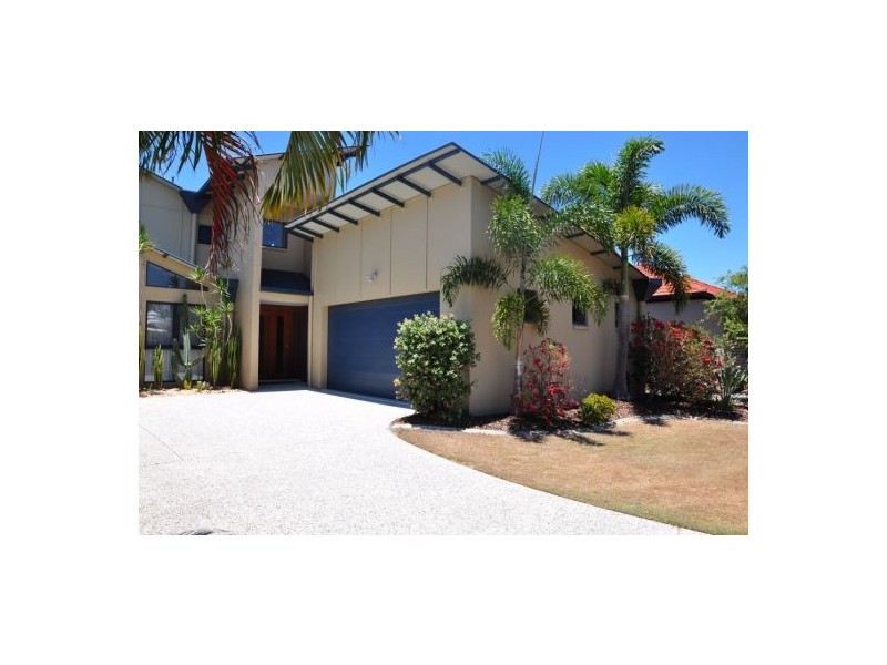 12 Merkara Cr, Twin Waters QLD 4564