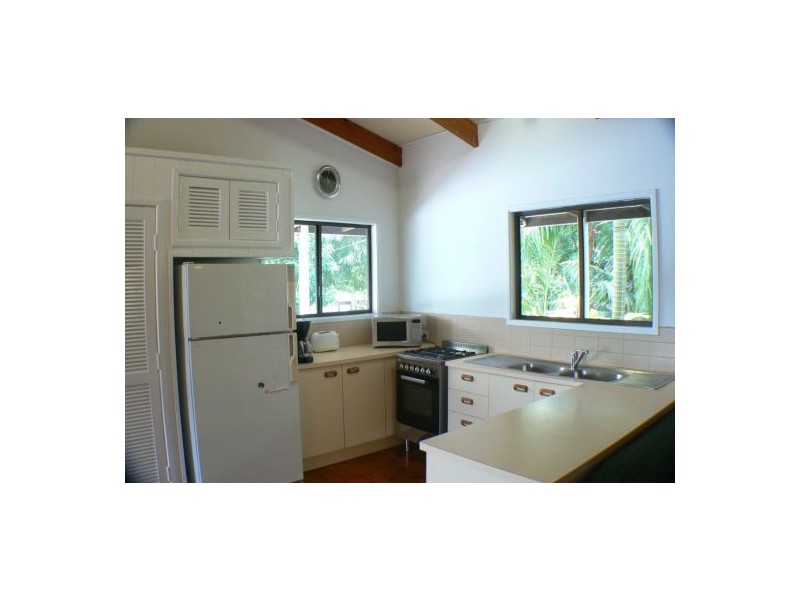 7-9 Bando Street, Pacific Paradise QLD 4564