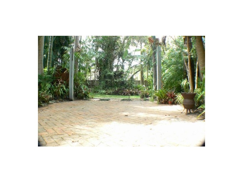 7-9 Bando Street, Pacific Paradise QLD 4564