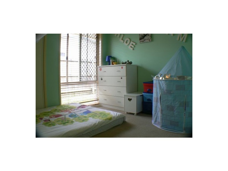 30 Yango St, Pacific Paradise QLD 4564