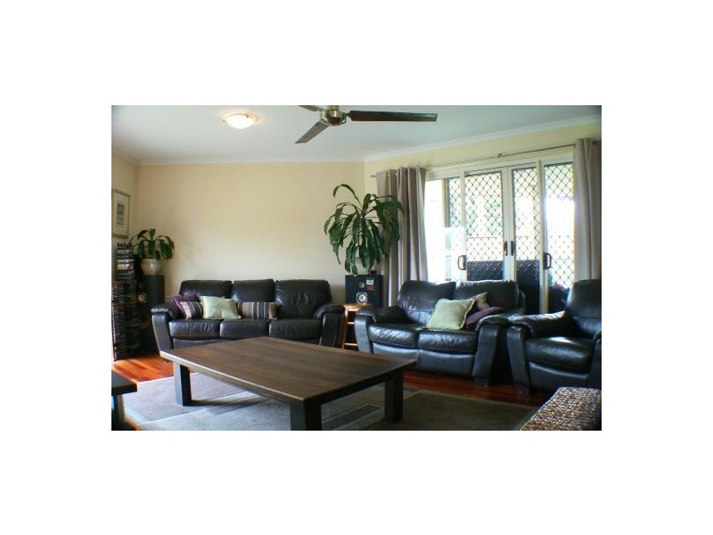 30 Yango St, Pacific Paradise QLD 4564
