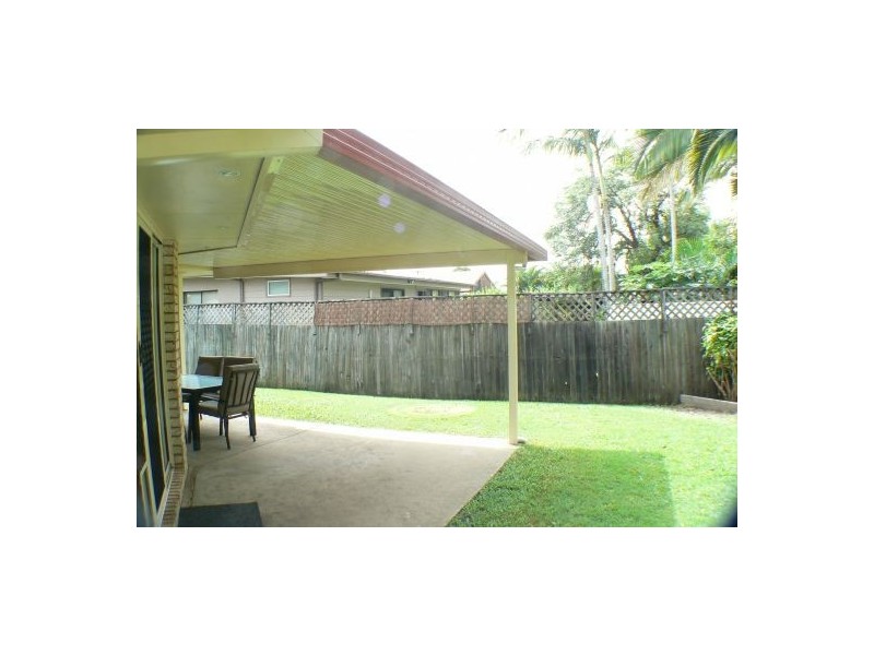 30 Yango St, Pacific Paradise QLD 4564