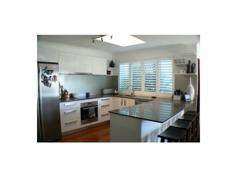 2/6 Amanda Avenue, Marcoola QLD 4564