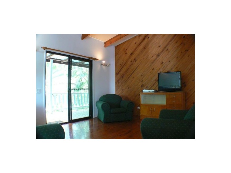 9 Bando Street, Pacific Paradise QLD 4564