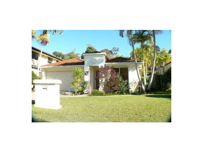 8 Sunview Drive, Twin Waters QLD 4564