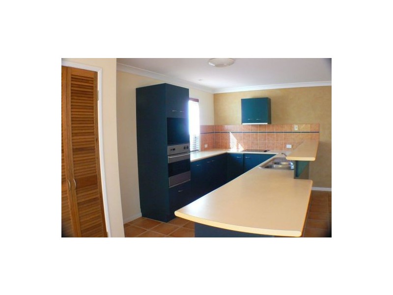 8 Sunview Drive, Twin Waters QLD 4564