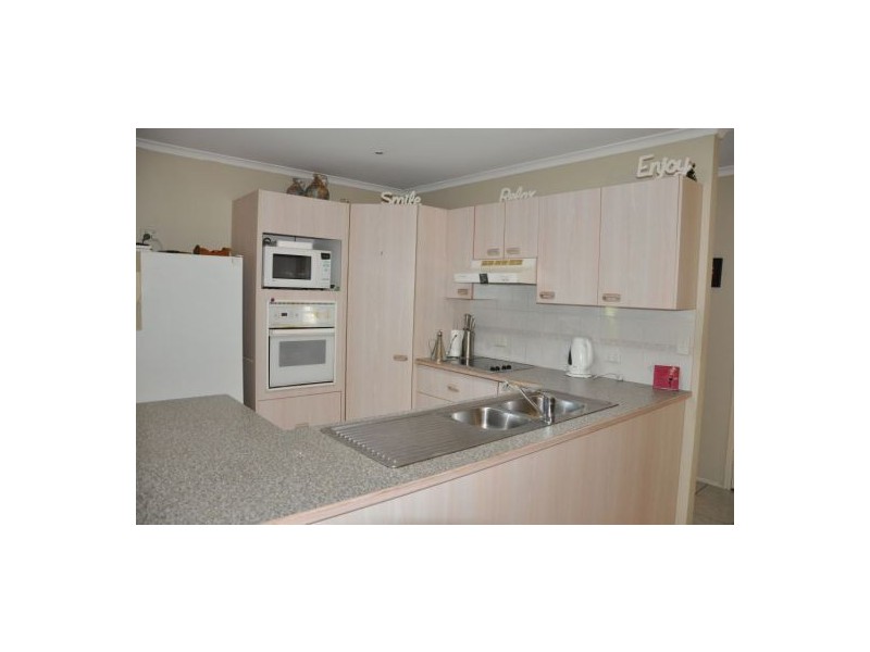 54 Bando St, Pacific Paradise QLD 4564