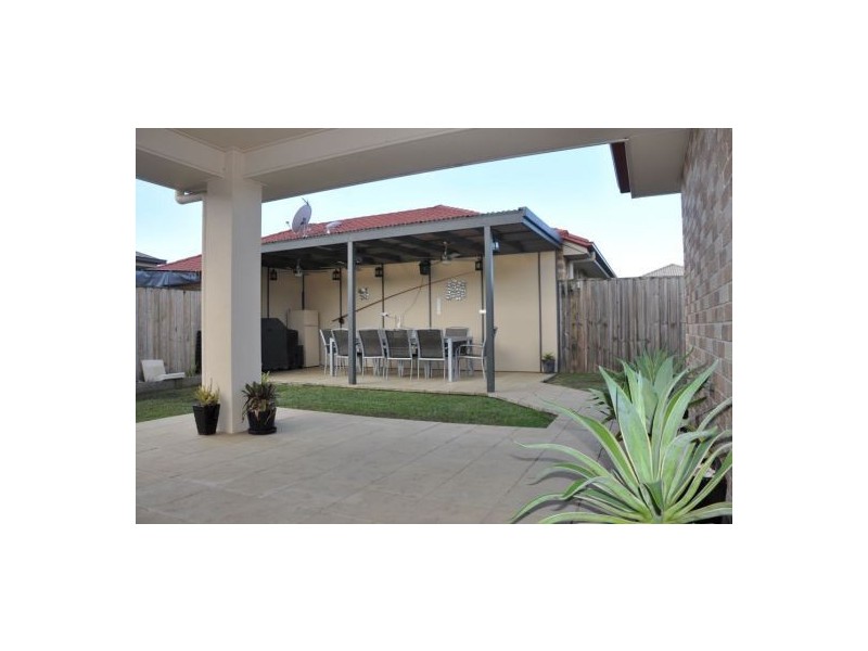 10 Macleay Cr, Pacific Paradise QLD 4564