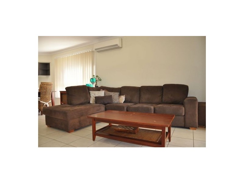 10 Macleay Cr, Pacific Paradise QLD 4564