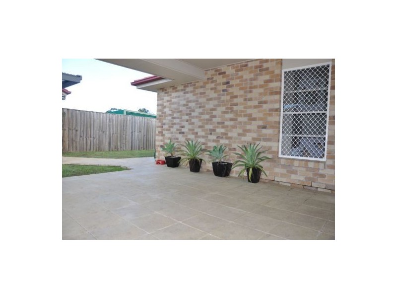 10 Macleay Cr, Pacific Paradise QLD 4564