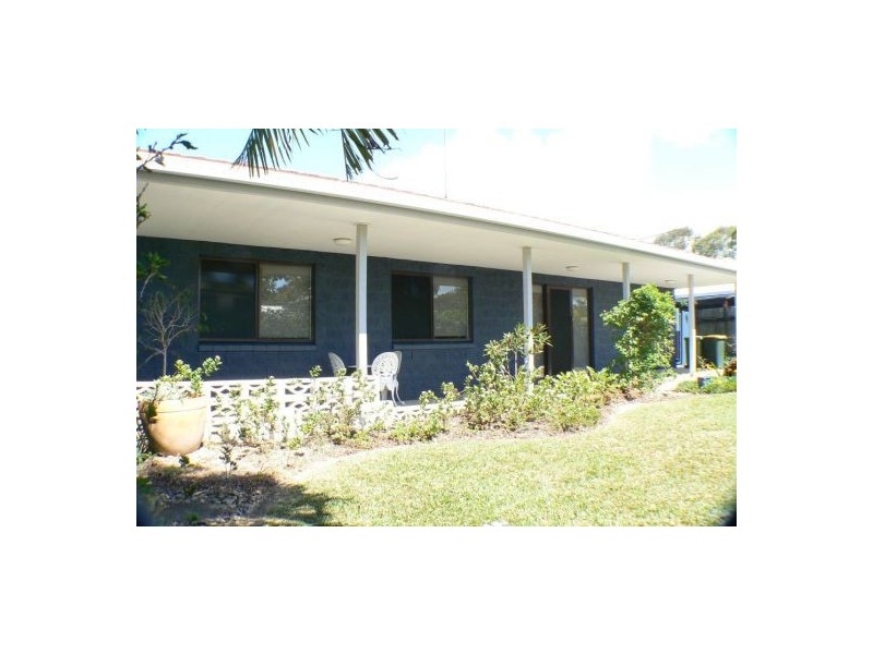 27 Namba Street, Pacific Paradise QLD 4564