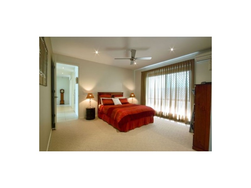 136 The Avenue, Peregian Springs QLD 4573