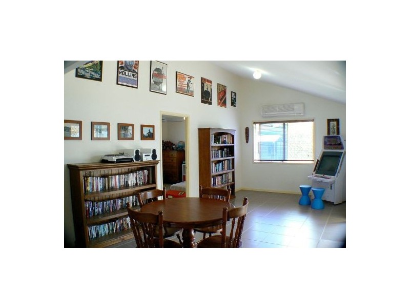 35 Kowonga Street, Pacific Paradise QLD 4564