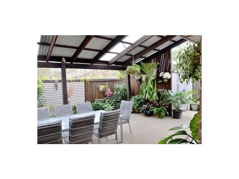 2/15 Wywong Stret, Pacific Paradise QLD 4564