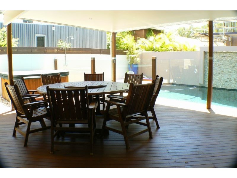 1/58  Kawanna Street, Mudjimba QLD 4564