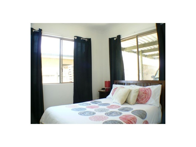 2 26 Kandoo Street, Pacific Paradise QLD 4564