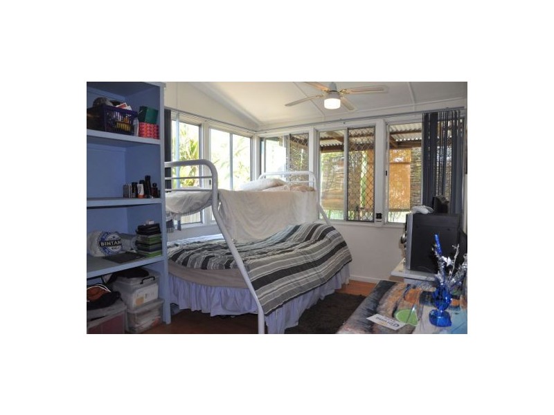 15 Kowonga Street, Pacific Paradise QLD 4564