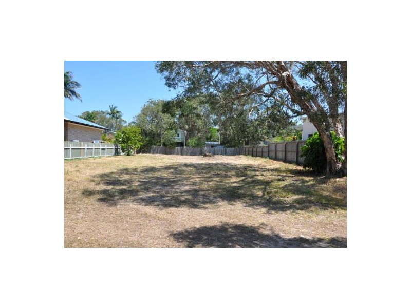 41 Mudjimba Beach Rd, Mudjimba QLD 4564
