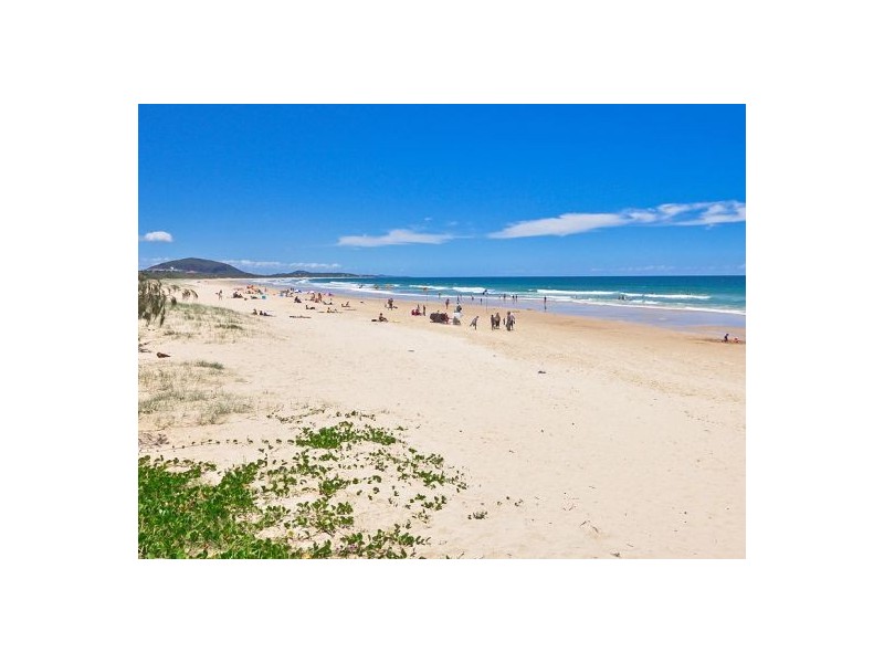 41 Mudjimba Beach Rd, Mudjimba QLD 4564