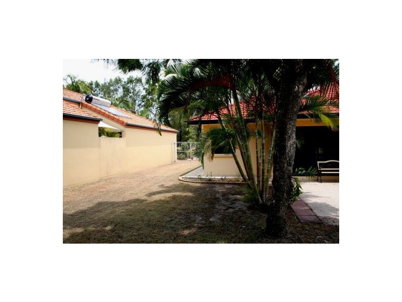 14 Brushbox Circuit, Twin Waters QLD 4564