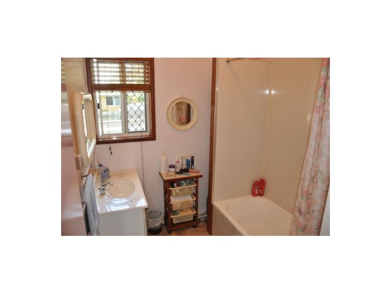 2/36 Boomba Street, Pacific Paradise QLD 4564