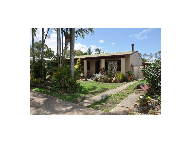 4 Richardson St, Pacific Paradise QLD 4564