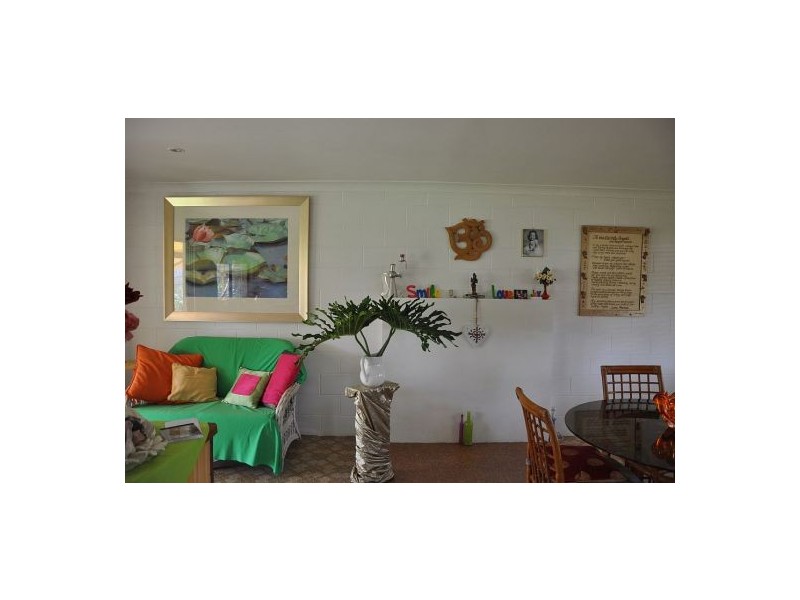 4 Richardson St, Pacific Paradise QLD 4564