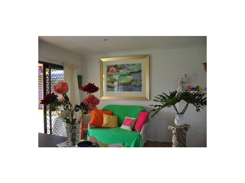 4 Richardson St, Pacific Paradise QLD 4564