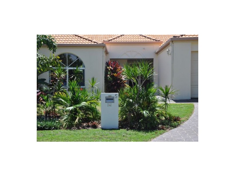 5 Waterlilly Pl, Twin Waters QLD 4564