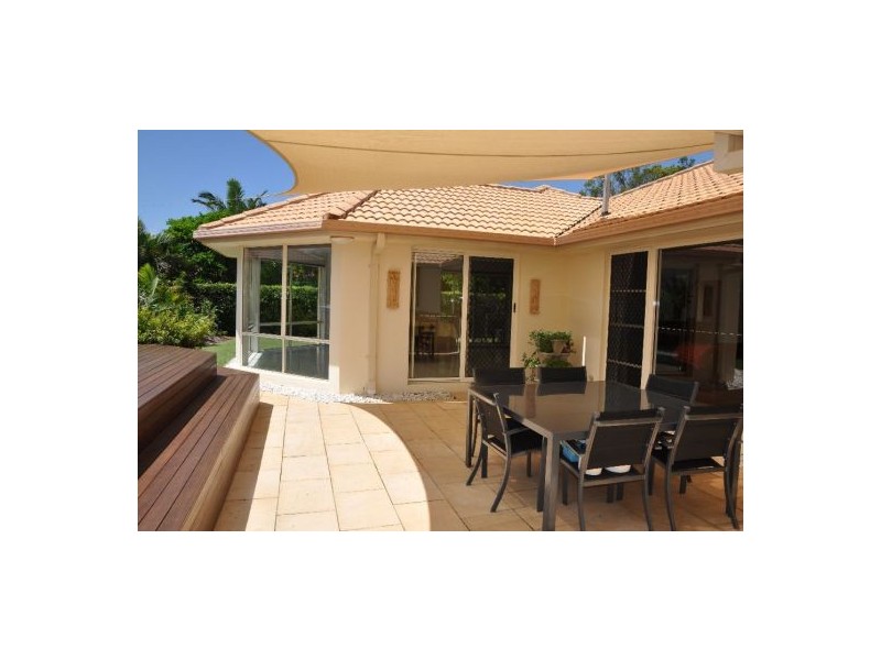 5 Waterlilly Pl, Twin Waters QLD 4564